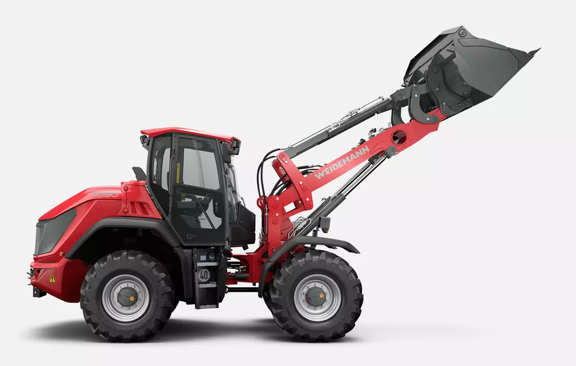 Weidemann wheel loader 9080 cabin with light material bucket, studio