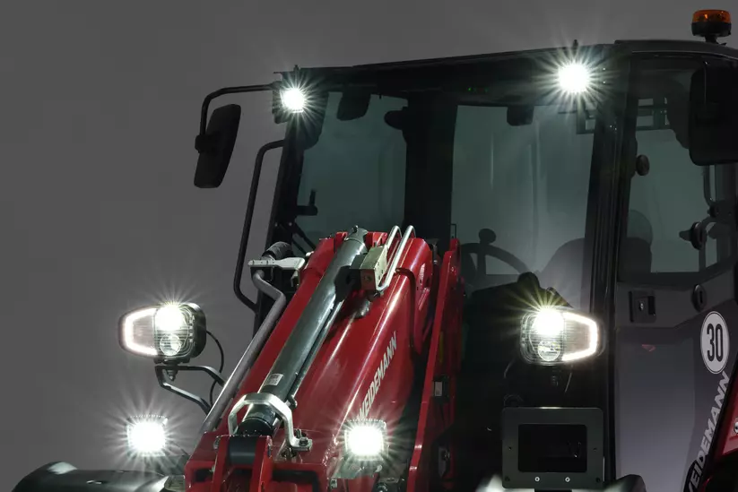 Weidemann  telescopic wheel loader 2060T, 3060T, 4060T in studio, Lightning