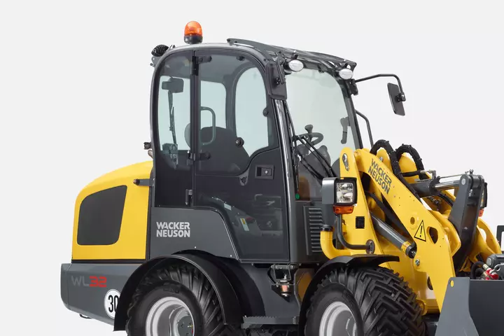 Wacker Neuson wheel loader WL32, equipment