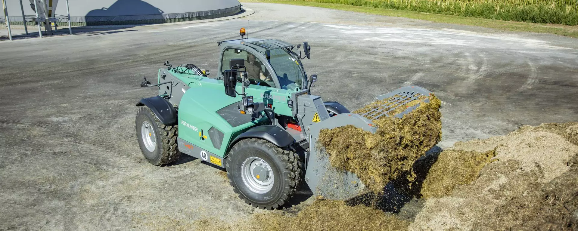 The KT457 in action at a biogas plant.