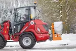 Weidemann attachment Small spreader, in action municipality, Hoftrac 1390