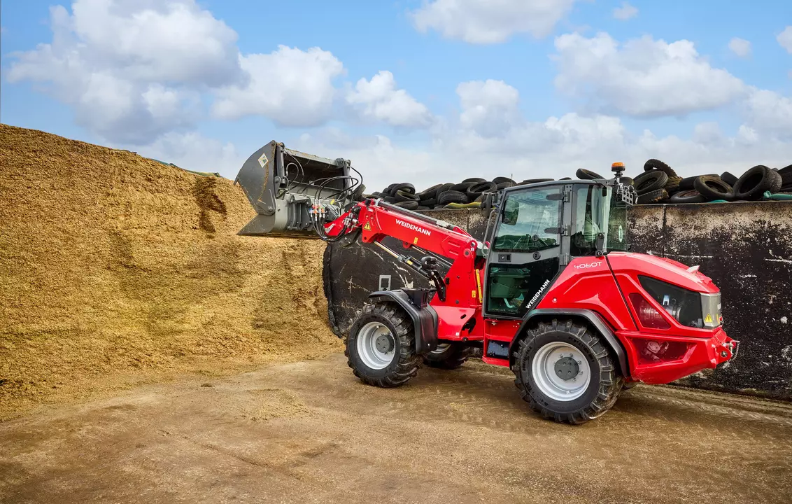 Weidemann telescopic wheel loader 4060T in application, Agriculture