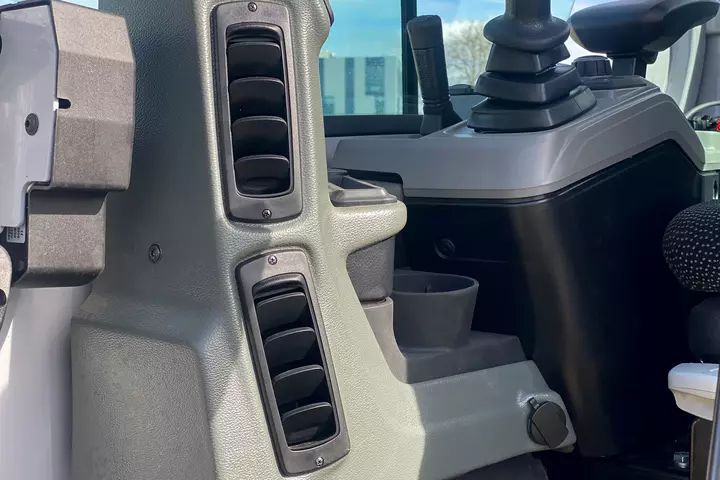 EZ26 air conditioning