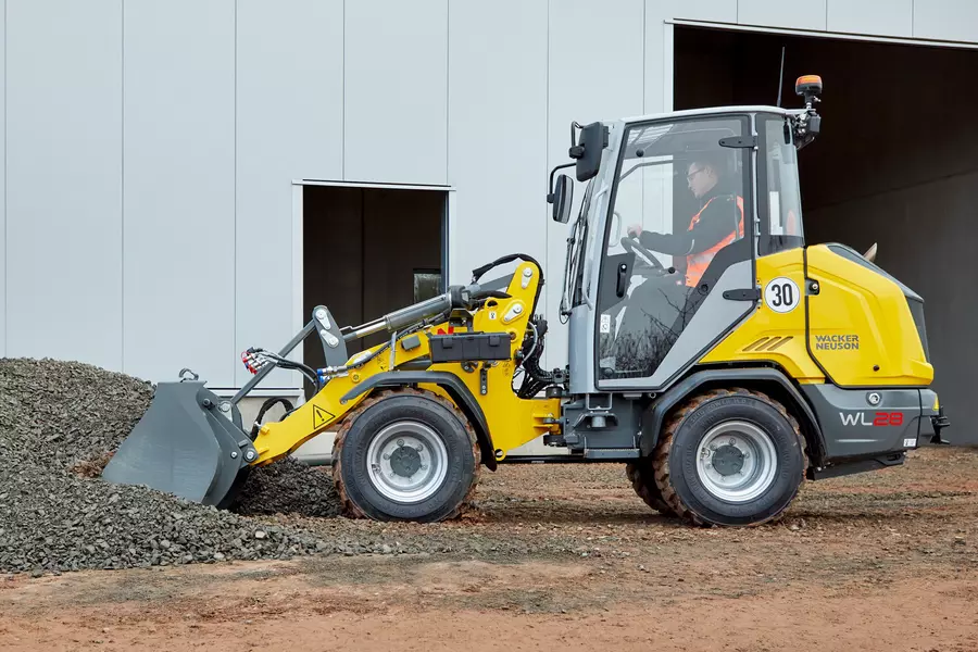 Wacker Neuson attachments, digging bucket with fangs