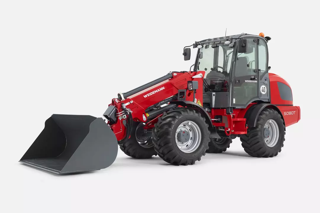 Weidemann telescopic wheel loader 5080T cabin with light material bucket, studio