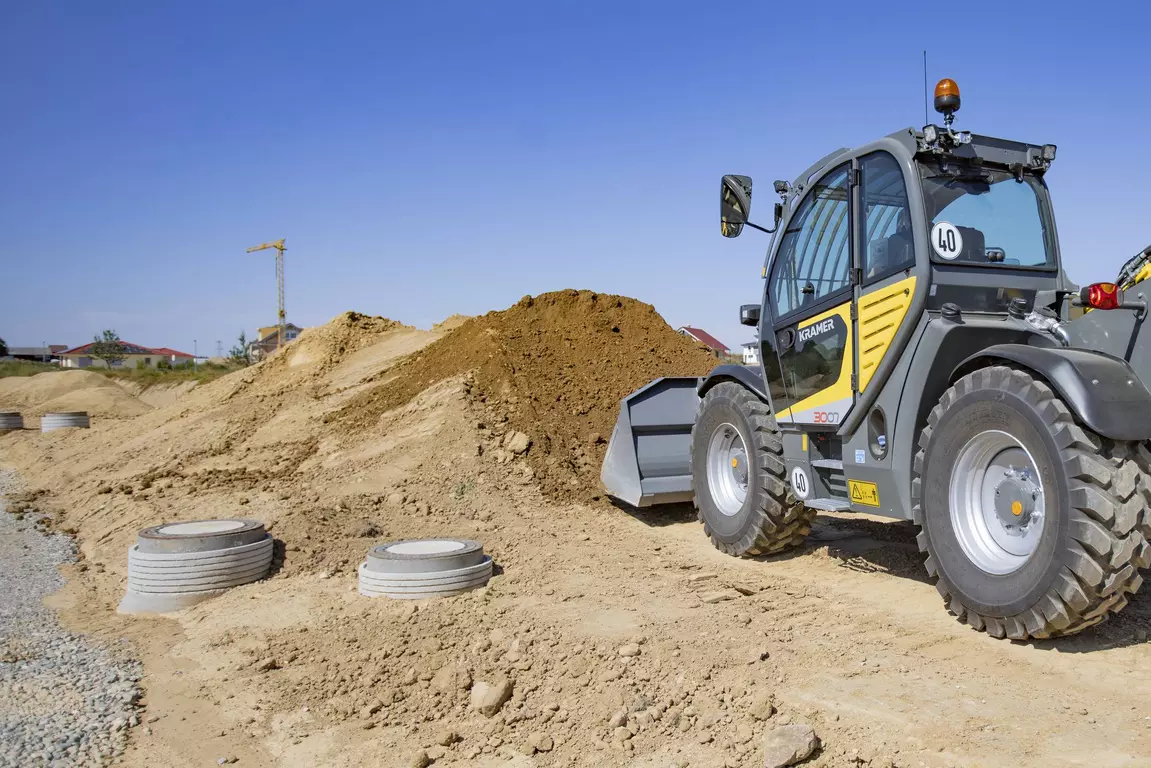 The Kramer telehandler 3007  while working on a construction site.