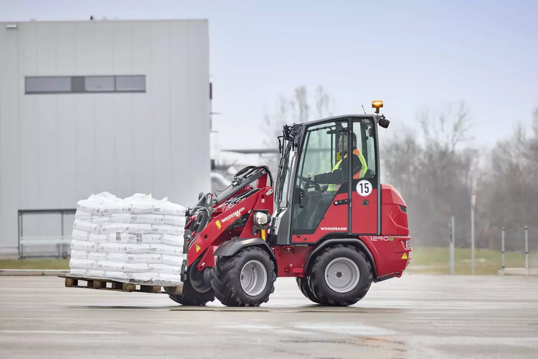 Weidemann Hoftrac 1290e im Einsatz