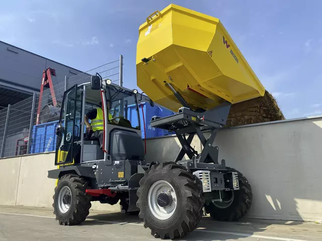 DW30 in action with high swivel tip skip