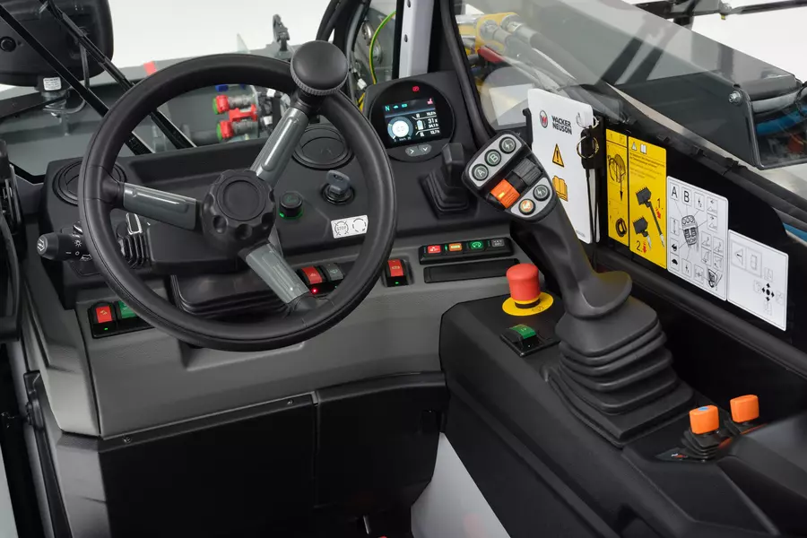 Wacker Neuson telehandler TH412e internal view, studio