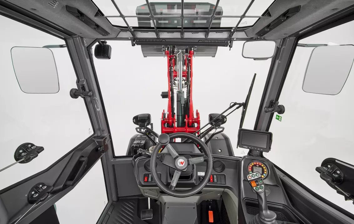 Weidemann Radlader 2060, 3060, 4060, Blick auf die Ladeschwinge, Studio