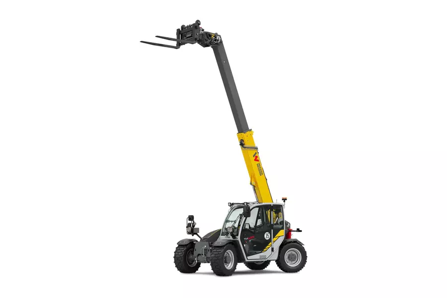 Wacker Neuson Teleskoplader TH625 mit Palettengabel im Studio