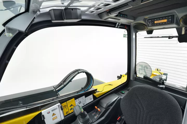 Wacker Neuson Teleskoplader TH412e, Sicht nach rechts