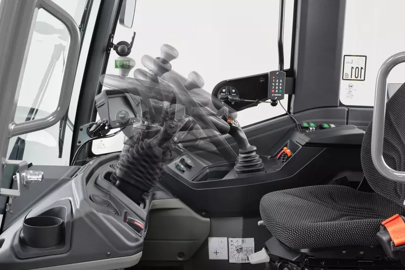 Weidemann  telescopic wheel loader 2060T, 3060T, 4060T in studio, Adjustable steering wheel and steering column