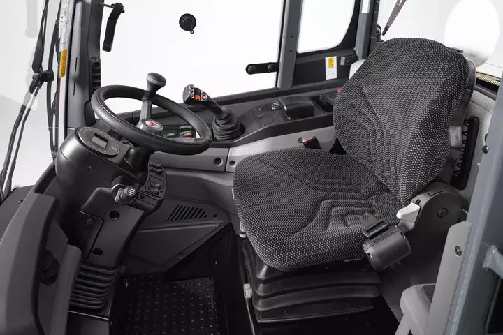 Wacker Neuson wheel loader WL34, Driver's seat