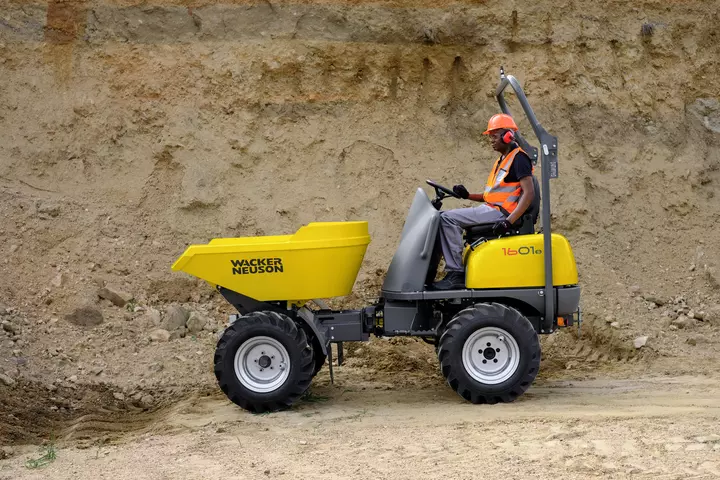 Wheel dumper 1601 in a gravel pit