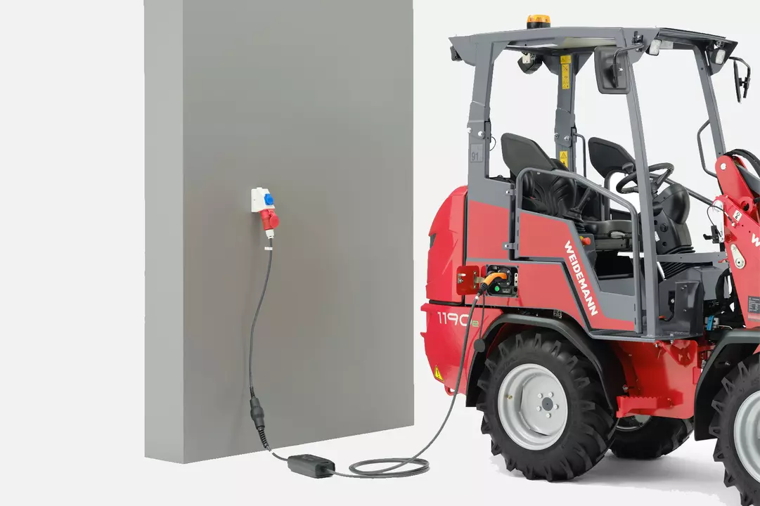 Weidemann Hoftrac 1190e mit Kabine und Ladegerät, Studio