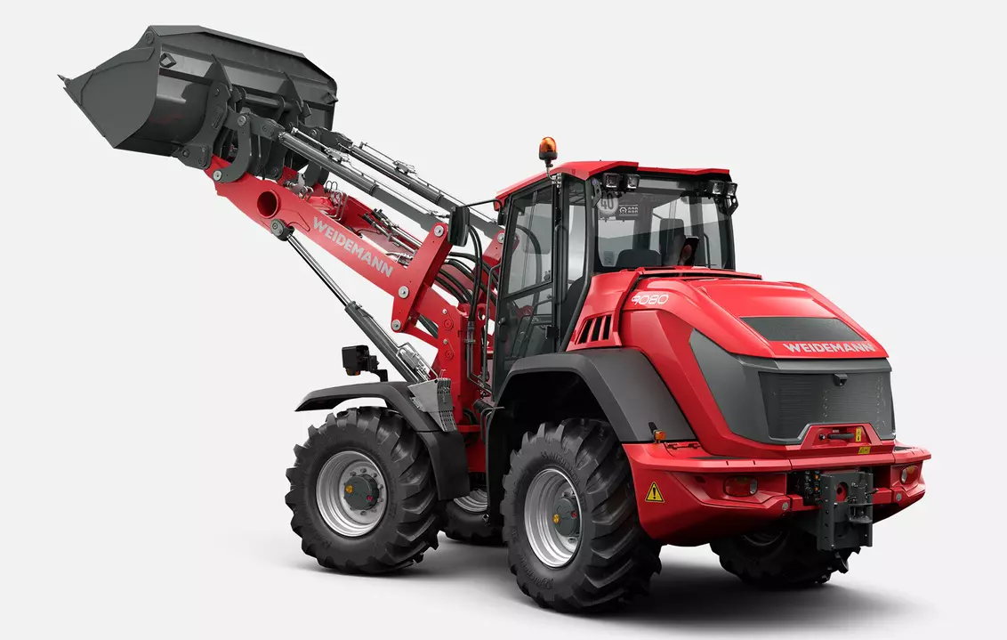 Weidemann wheel loader 9080 cabin with light material bucket, studio