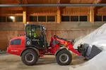 Weidemann attachment High tipping bucket, in action municipality, Wheel loader 5080
