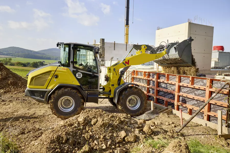 Wacker Neuson wheel loader WL1150 in action
