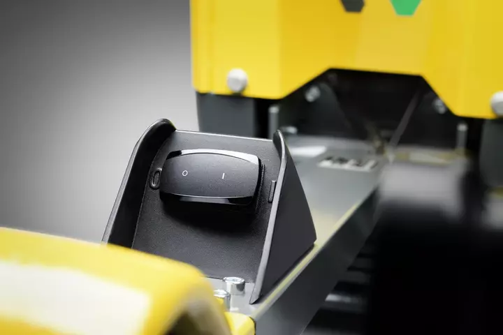 Battery driven reversible Vibratory Plate 