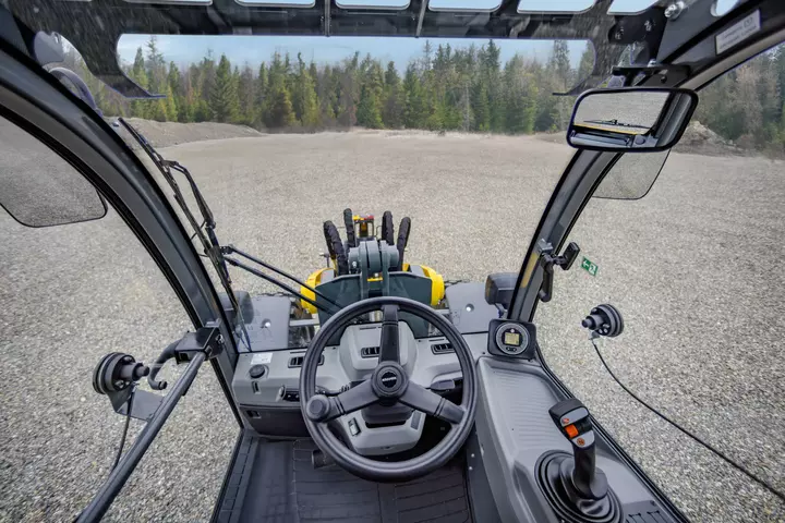 Kramer wheel loaders have 360° all-round visibility.