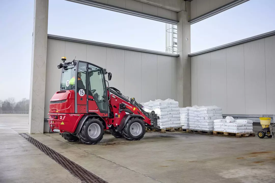 Weidemann Hoftrac 1290e im Einsatz