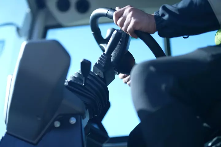 adjustable steering wheel