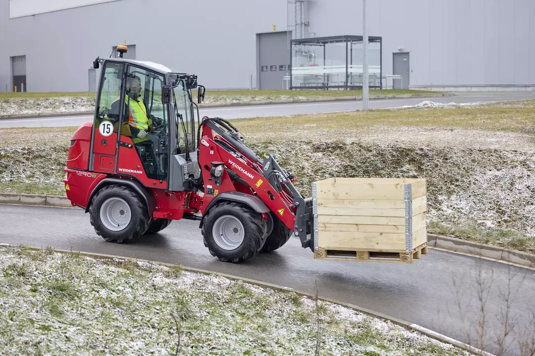 Weidemann Hoftrac 1290e im Einsatz