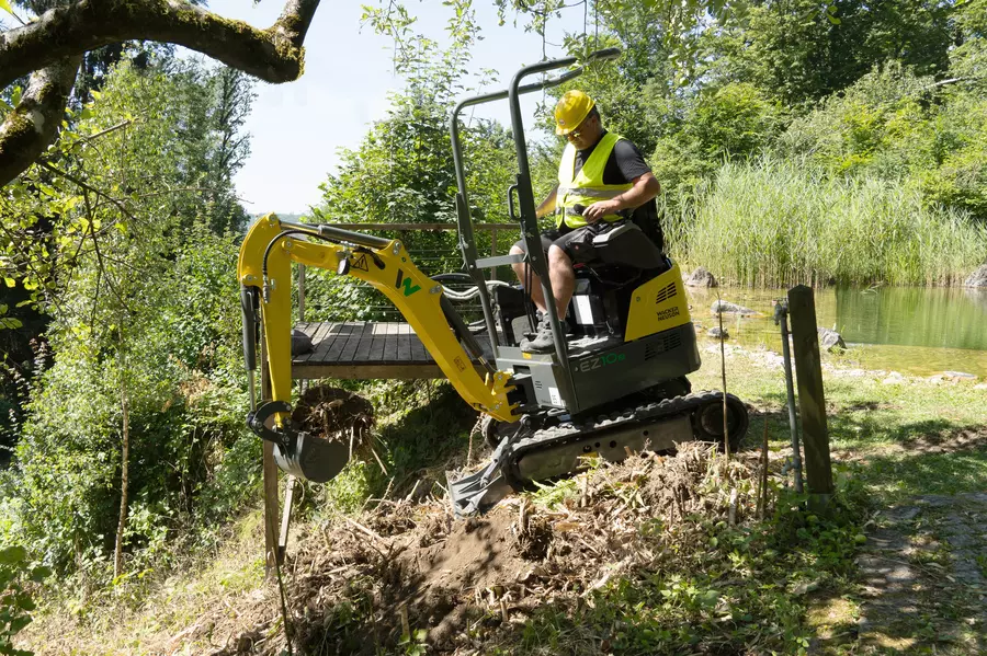 EZ10e Action picture