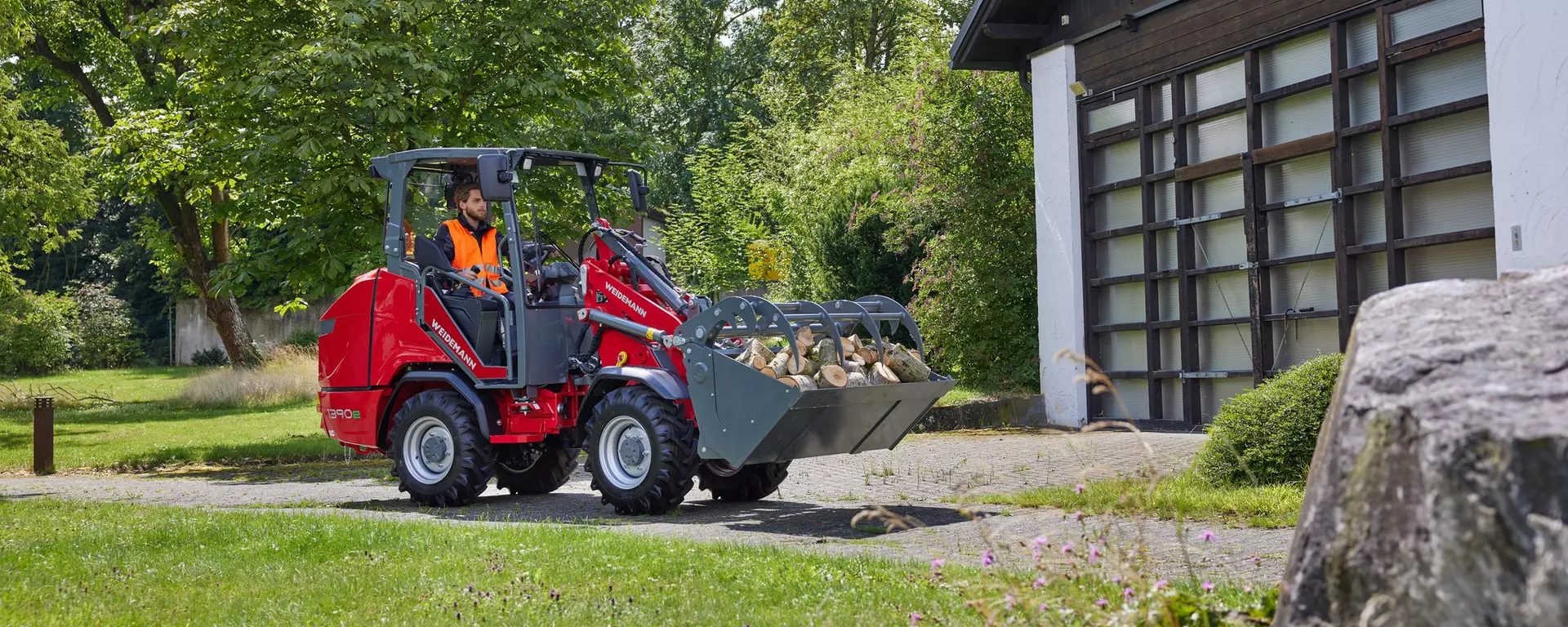 Weidemann Hoftrac 1390e Fahrerschutzdach mit Greifschaufel, Einsatz