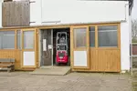 Weidemann Hoftrac 1140 mit eps (Easy Protection System) und Palettengabel auf einem Pferdehof