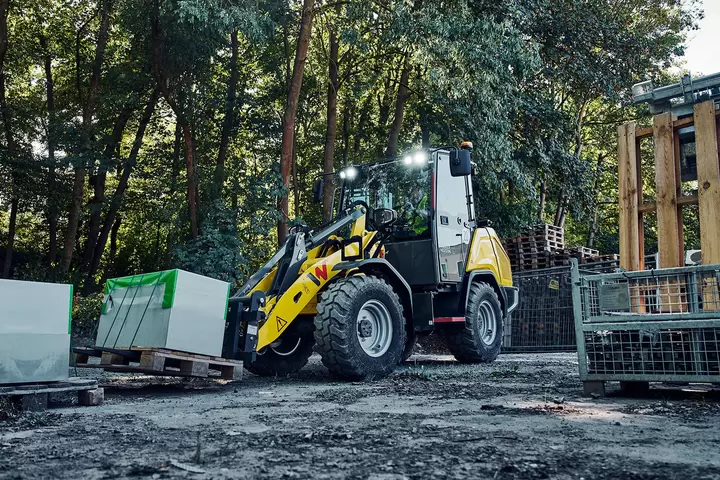 Wacker Neuson wheel loader WL750p