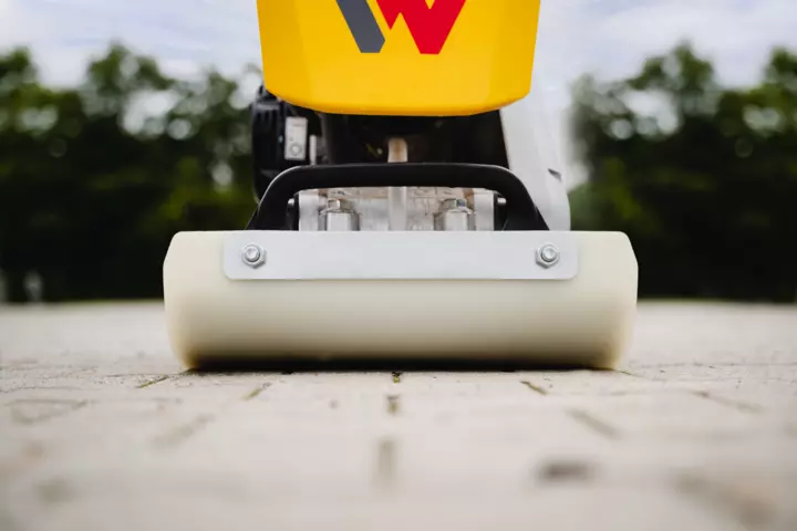 Paving stone protection pad